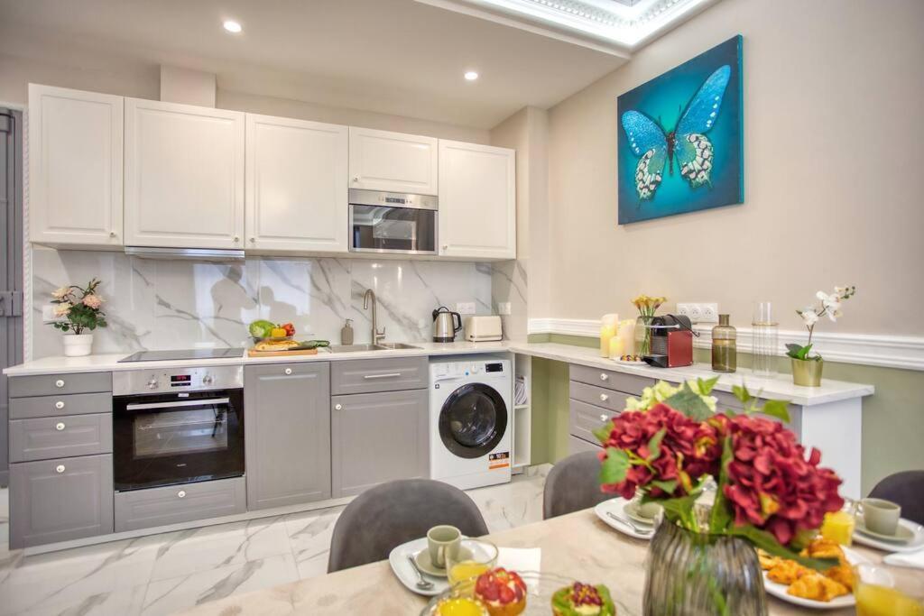 Charming Apart New 2 Bedrooms With Aircon Paryż Zewnętrze zdjęcie