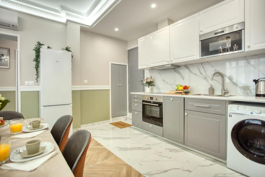 Charming Apart New 2 Bedrooms With Aircon Paryż Zewnętrze zdjęcie